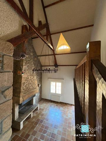 56520 GUIDEL Maison de caractère en pierre à Guidel - 4 chambres