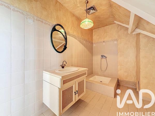 Maison à vendre 7 pièces 230 m² Lèves