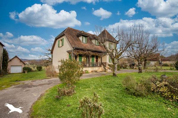Maison à vendre |  Condat |  6 pièces | 141 m²