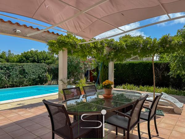 Villa 5 pièce(s) 3 chambre(s) 145 m²