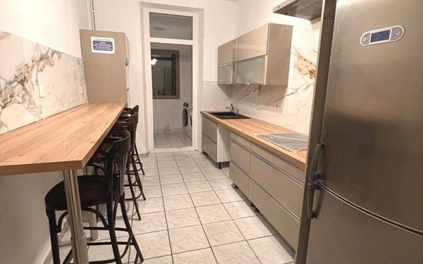 Maison à vendre    6 pièces • 126 m2 Marseille 10