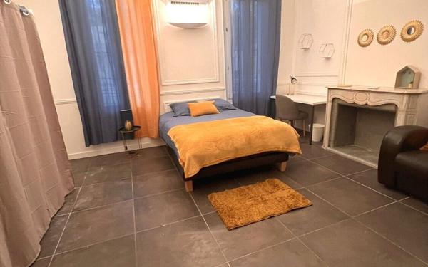 Maison à vendre    6 pièces • 126 m2 Marseille 10