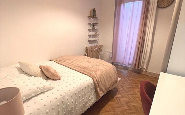 Maison à vendre    6 pièces • 126 m2 Marseille 10