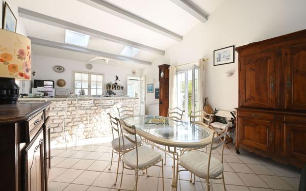 Maison à vendre    5 pièces •  La Couarde-sur-Mer