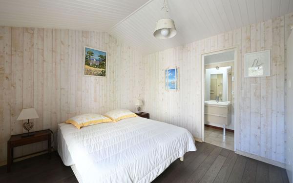 Maison à vendre    5 pièces •  La Couarde-sur-Mer