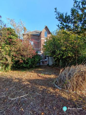 Maison individuelle à vendre, 9 pièces - Hirson 02500