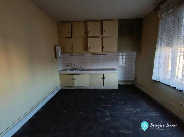 Maison individuelle à vendre, 9 pièces - Hirson 02500
