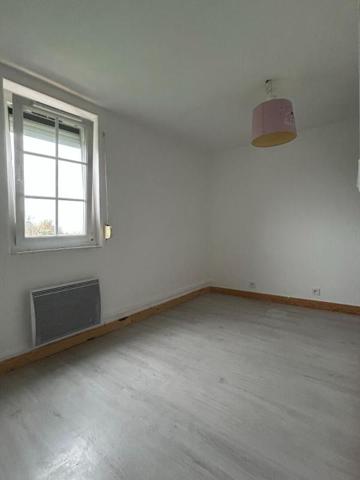 27300  Maison Normande 5 pièces + double garage  170 000 Euros