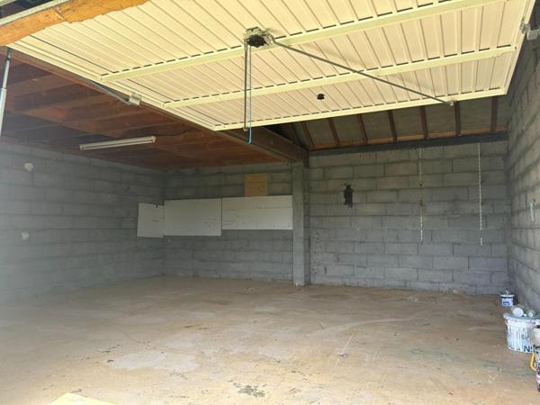 27300  Maison Normande 5 pièces + double garage  170 000 Euros