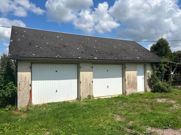 27300  Maison Normande 5 pièces + double garage  170 000 Euros