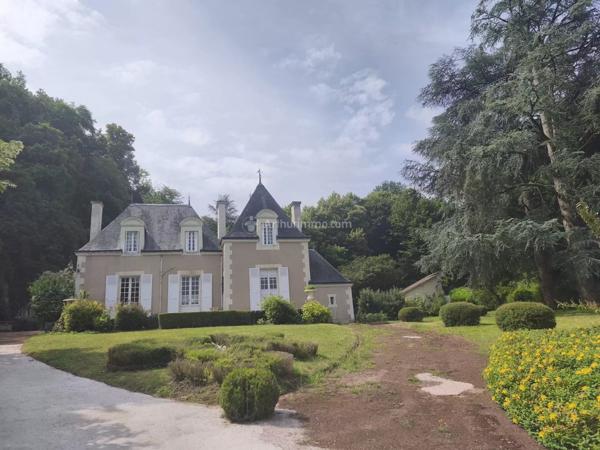 Vente Maison 10 pièces 295 m2 à La Chartre-sur-le-Loir