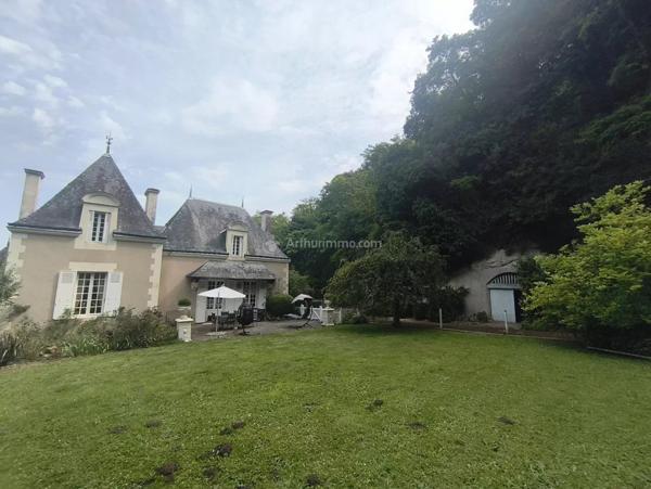 Vente Maison 10 pièces 295 m2 à La Chartre-sur-le-Loir