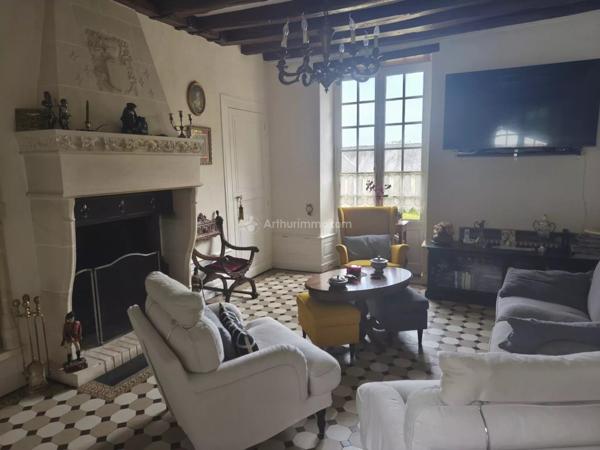 Vente Maison 10 pièces 295 m2 à La Chartre-sur-le-Loir