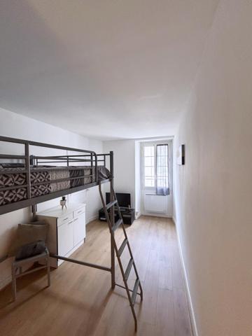 Studio 28 m² proche centre-ville de Pau