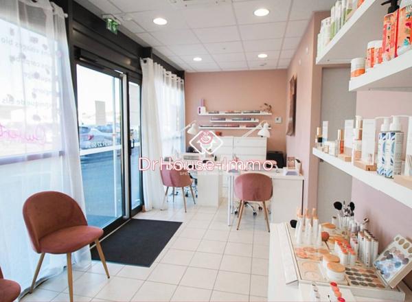 Commerce à vendre 4 pièces de 49 m²