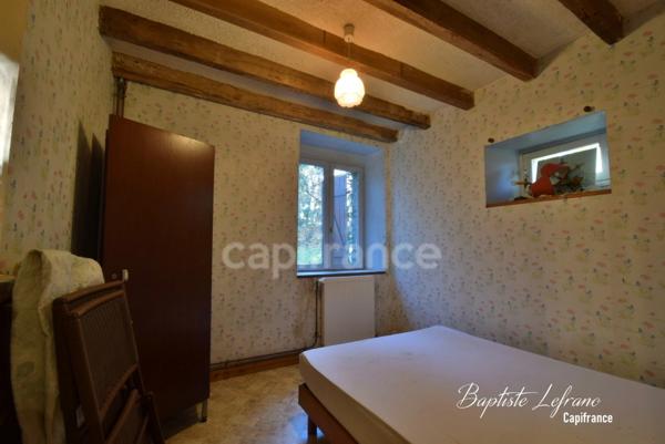 À 2 minutes de Baugé, découvrez cette longère de 150 m² pleine de caractère et de potentiel !