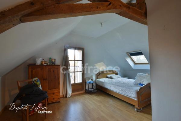 À 2 minutes de Baugé, découvrez cette longère de 150 m² pleine de caractère et de potentiel !