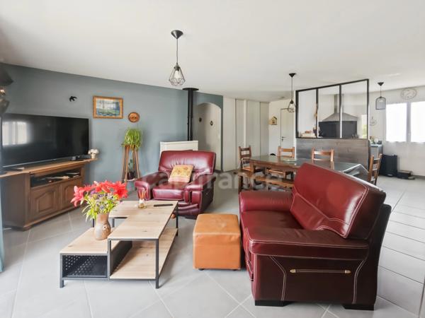 Maison T4 plain-pied 86 m² avec garage et terrain – Mouleydier (24)