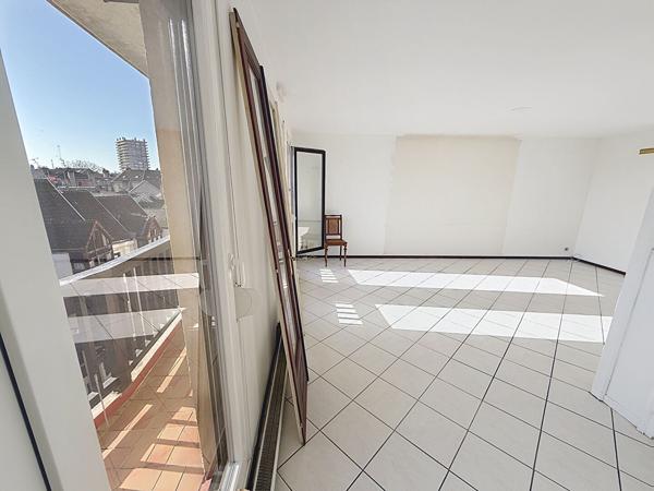 Loue Attignat centre maison récente T4 avec garage et jardin privatif