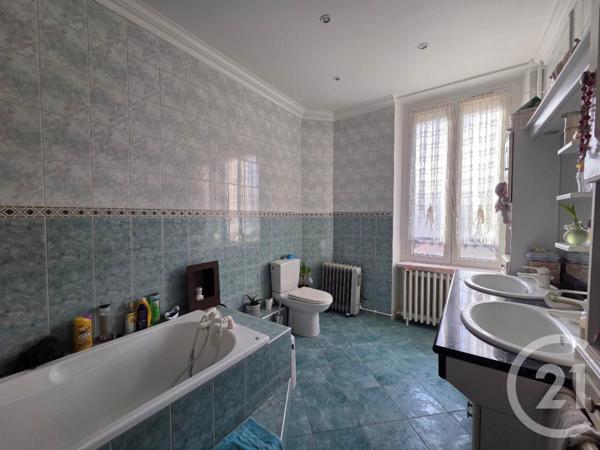 Maison à vendre  5 pièces - 133,95 m2 ST PIERRE LES NEMOURS - 77