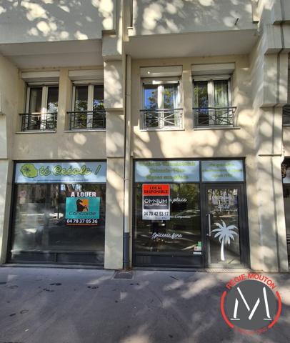 LOCATION LOCAL COMMERCIAL 94m2 - 69003 - Place Guichard