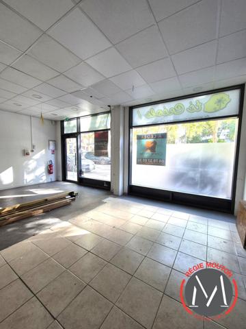 LOCATION LOCAL COMMERCIAL 94m2 - 69003 - Place Guichard
