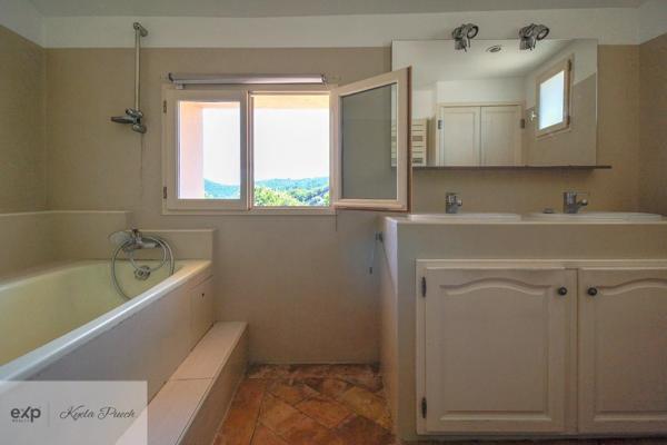 T4 de 70m2 avec terrasse, centre de Rognes