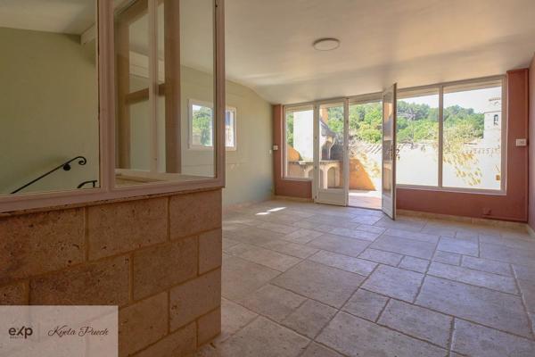 T4 de 70m2 avec terrasse, centre de Rognes