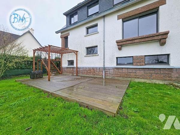 À l'entrée du Cabellou, dans un secteur particulièrement recherché, venez découvrir cette maiso...