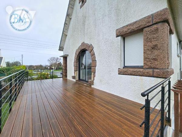 À l'entrée du Cabellou, dans un secteur particulièrement recherché, venez découvrir cette maiso...