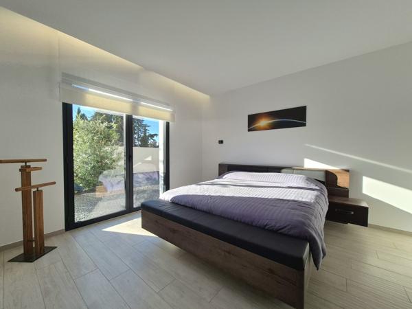 villa contemporaine de prestige plain pied en 4 faces