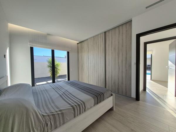 villa contemporaine de prestige plain pied en 4 faces