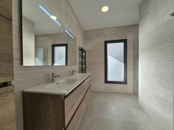 villa contemporaine de prestige plain pied en 4 faces