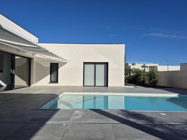 villa contemporaine de prestige plain pied en 4 faces