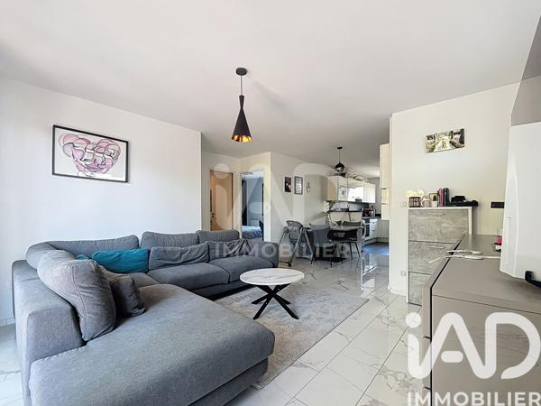 Location appartement 3 pièces 61 m² Fontenay-sous-Bois