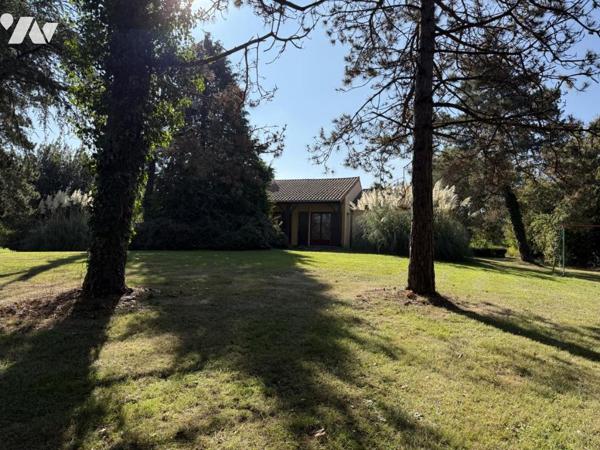 Maison traditionnelle contemporaine en campagne