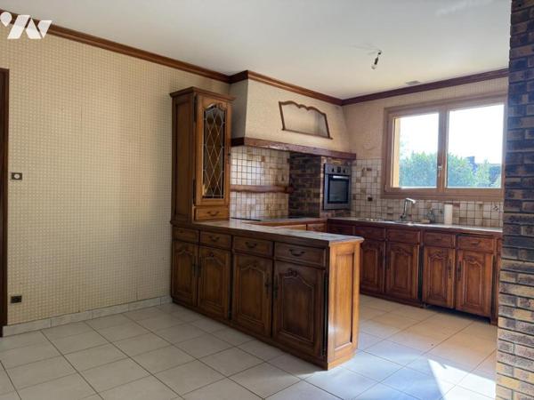 Maison traditionnelle contemporaine en campagne