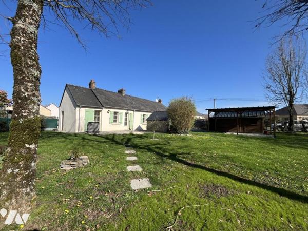 Maison en pierres réhabilitée en 2000 EVRON