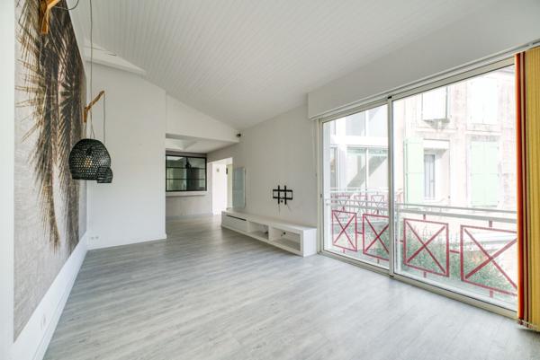 Appartement triplex en centre ville de Saintes