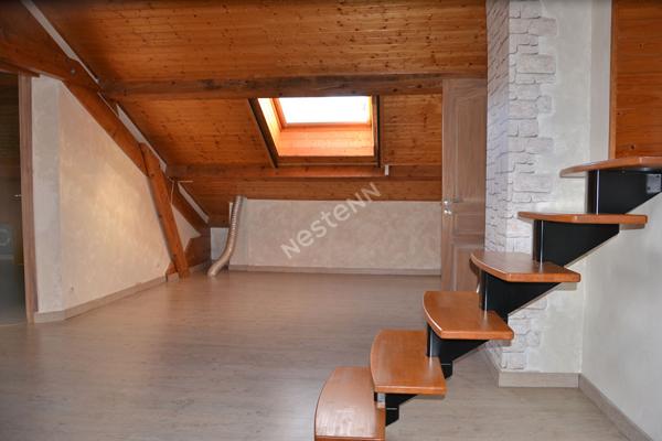 Belle maison avec 5 chambres,  garage et terrain dans centre d'Yssingeaux