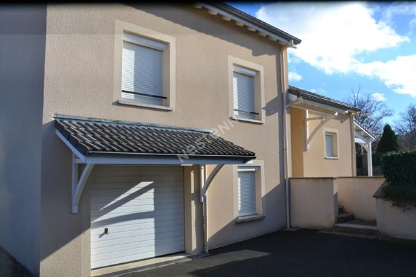 Belle maison avec 5 chambres,  garage et terrain dans centre d'Yssingeaux