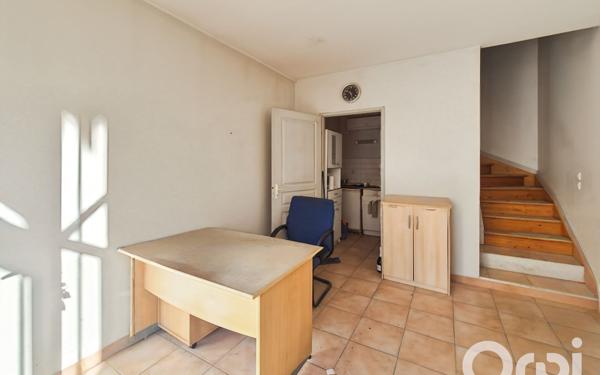 Maison à vendre    1 pièce •  Pont-Saint-Esprit