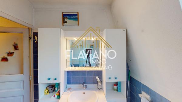 APPARTEMENT TRAVERSANT - T3 - CENTRE-VILLE - ASCENSEUR Barcelonnette (04400)