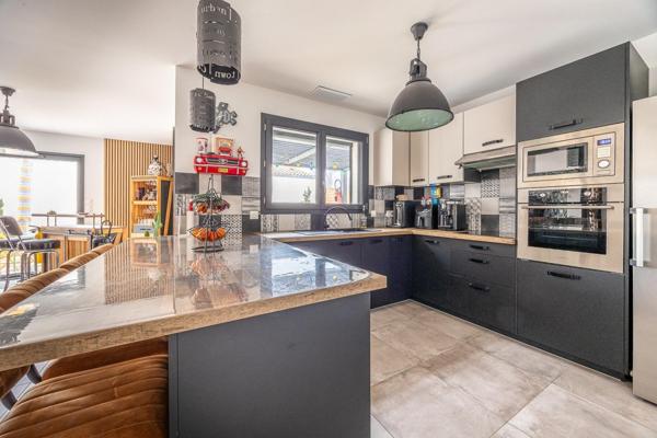 SUPERBE MAISON DE PLAIN PIED 4CH  AVEC GARAGE