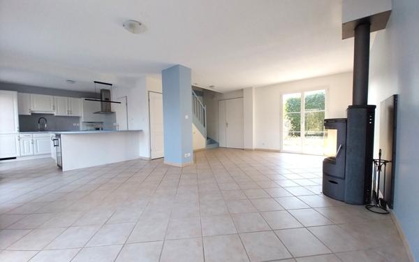 Maison à vendre    4 pièces • 100,73 m2 Gex