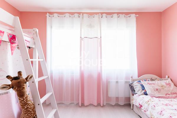 Maison T5 - beligneux - piscine - 650m2 de jardin