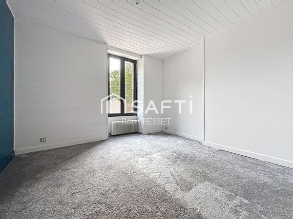 A vendre belle maison de Maître économique avec garage spacieux