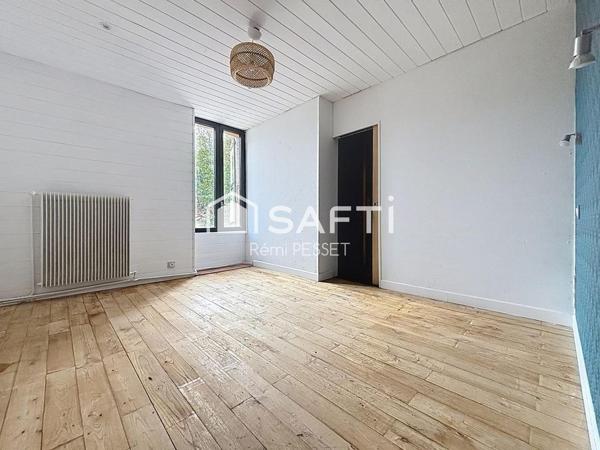 A vendre belle maison de Maître économique avec garage spacieux