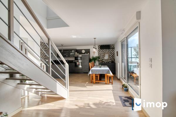 Duplex dernier étage avec terrasse