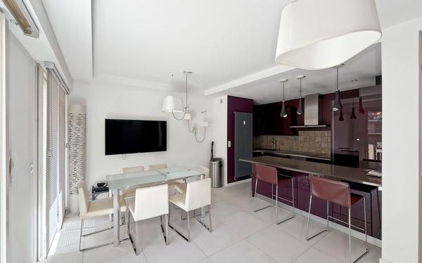 Appartement à vendre    3 pièces • 73,59 m2 Antibes